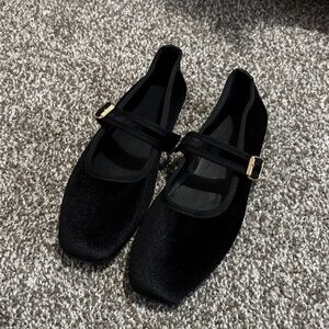 Mary Jane Style Shoes